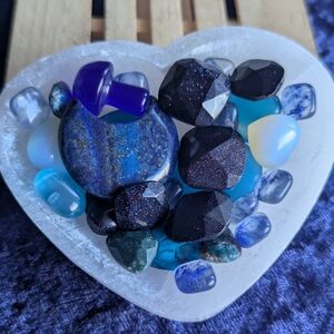 ✨Wintertime Blues Heart Bowl ☪️ Apatite Lapis Lazuli Turquoise Opalite Sandstone